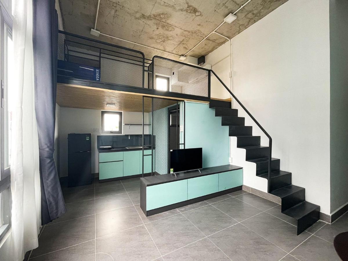 Art House Big Windowns By Nha Tui Share TP. Hồ Chí Minh
